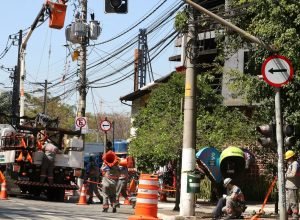 justica-manda-enel-restabelecer-energia-eletrica-em-sp-em-12-horas