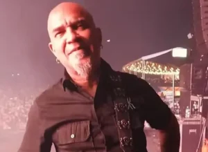 clemente,-do-inocentes,-e-submetido-a-cirurgia-cardiaca-apos-passar-mal-antes-de-show