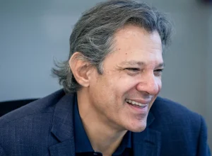 economia-do-pais-jamais-poderia-ser-um-problema-para-a-reeleicao-de-lula,-diz-haddad