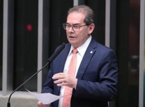 paulinho-ironiza-ato-na-paulista-e-diz-que-seus-videos-a-favor-da-dosimetria-tiveram-mais-publico