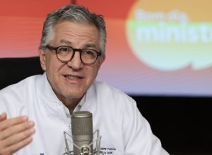 “estamos-vencendo-essa-batalha”,-diz-padilha-sobre-vacinacao