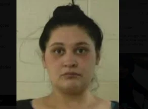 mulher-que-fez-‘vaquinha’-apos-morte-do-filho-e-suspeita-de-o-ter-matado