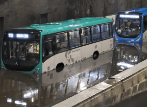 chuva-de-mais-de-100-mm-devasta-juiz-de-fora-(mg)-com-alagamentos-e-cratera