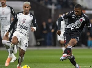 com-sete-pendurados,-corinthians-evita-cartoes-e-vai-completo-para-volta