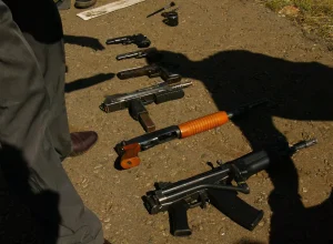 ataque-a-tiros-deixa-mortos-e-feridos-na-africa-do-sul