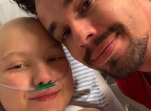 apos-brigas-familiares,-marido-de-isabel-veloso-reage:-“nao-sera-tolerado”