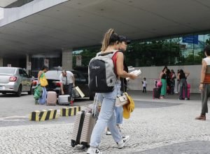 paes-anuncia-reuniao-com-ministro-para-discutir-situacao-de-aeroportos