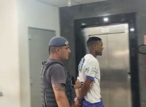 sp:-justica-mantem-prisao-de-homem-que-arremessou-agente-de-transito