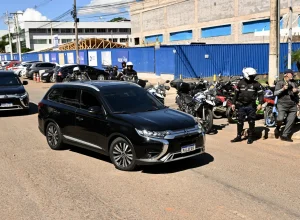 bolsonaro-deixa-prisao-para-passar-por-cirurgia-em-hospital-em-brasilia