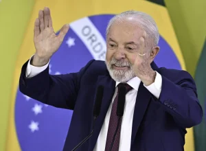 lula-sauda-vitoria-da-democracia-brasileira-sobre-tarifas-de-trump