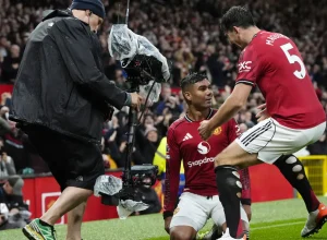 casemiro-e-maguire-dao-‘dor-de-cabeca’-a-amorim-no-manchester-united