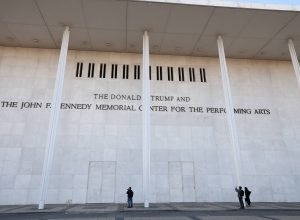 roteirista-do-south-park-compra-dominio-na-internet-para-satirizar-donald-trump