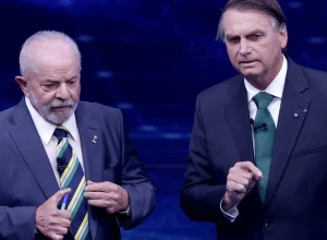 34%-dos-petistas-se-posicionam-a-direita,-e-14%-dos-bolsonaristas,-a-esquerda,-diz-datafolha