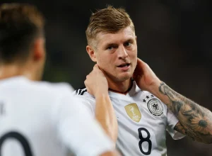 ‘os-melhores-times-do-brasil-podem-competir-com-os-da-europa’,-analisa-toni-kroos