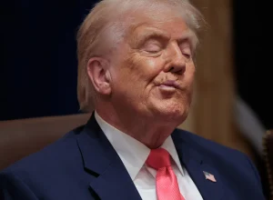 trump-conversa-com-putin-antes-de-se-reunir-com-zelenski