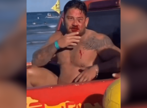 casal-de-turistas-e-agredido-apos-briga-por-cadeiras-em-porto-de-galinhas