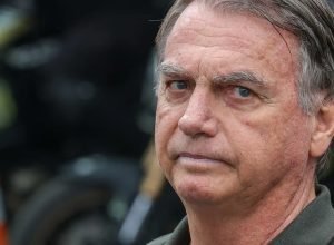 bolsonaro-passou-por-nova-cirurgia-para-tratar-soluco,-diz-michelle