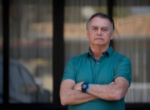 bolsonaro-inicia-nova-intervencao-cirurgica-para-tratar-crise-de-solucos