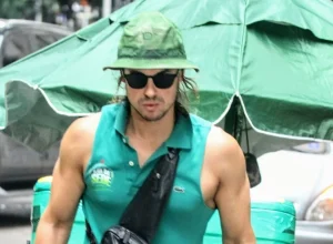 daniel-erthal-vendera-cervejas-no-reveillon-de-copacabana