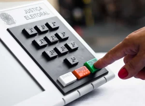 tse-acumula-casos-de-cassacao-sem-julgamento-e-chega-a-2026-com-pendencias-de-2022