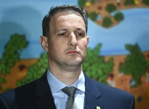 derrite-quer-presidir-comissao-de-olho-em-eleicao,-apos-ser-pivo-de-crise-com-governo