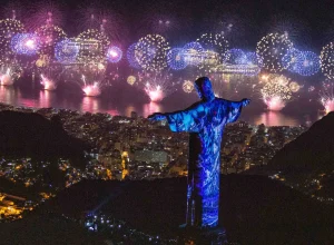 criancas-terao-pulseiras-de-identificacao-no-reveillon-do-rio