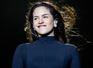 dj,-funkeira-e-cervejeira:-confira-como-rosalia-tem-curtido-o-fim-de-ano-no-rio-de-janeiro