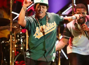 as-melhores-musicas-para-tocar-a-meia-noite-do-ano-novo