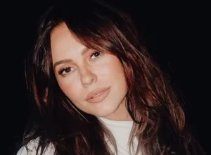 recem-separada,-paolla-oliveira-surge-radiante-para-o-reveillon