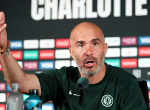 tecnico-campeao-mundial-no-chelsea-e-primeiro-treinador-demitido-de-2026