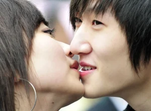 nada-de-beijo:-paises-onde-nao-pode-fazer-demonstracoes-publicas-de-afeto