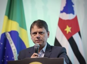 tarcisio-divulga-video-com-slogan-“fora-pt”-em-suas-redes-sociais