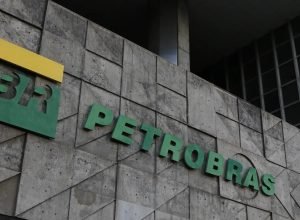 petrobras-inicia-operacao na plataforma-p-78-no campo-de-buzios