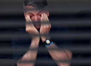 genial/quaest:-52%-acreditam-que-prisao-de-bolsonaro-ocorreu-por-seus-proprios-atos