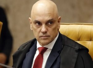 moraes-autoriza-visitas-de-filhos-e-enteada-a-bolsonaro