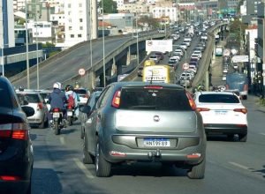 ipva-e-iptu-2026:-a-vista-ou-parcelado?-veja-dicas-para-equilibrar-financas