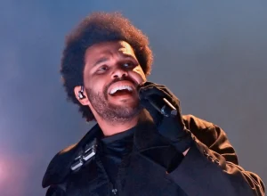 the-weeknd-ganha-r$-1,6-bi-e-e-musico-mais-bem-pago-de-2025,-segundo-forbes
