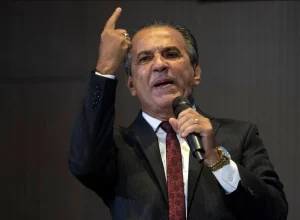 moraes-manda-malafaia-se-explicar-por-chamar-alto-comando-do-exercito-de-frouxo