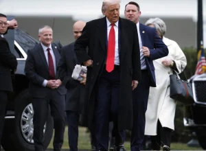 trump-manda-venezuela-parar-de-fornecer-petroleo-a-russia-e-china,-diz-tv