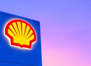 shell-preve-alta-na-producao-de-petroleo-e-gas,-mas-alerta-para-fraqueza-no-downstream