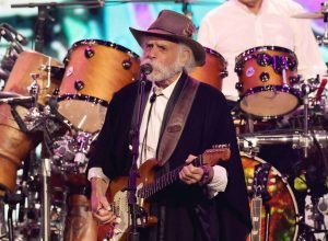 morre-bob-weir,-guitarrista-e-vocalista-do-grateful-dead,-banda-de-rock-psicodelico