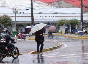 inmet-emite-alerta-de-tempestade-para-apucarana,-arapongas-e-273-cidades-do-pr