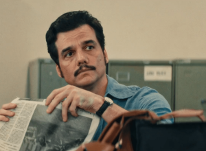 “e-um-grande-momento”,-diz-kleber-mendonca-filho-ao-receber-globo-de-ouro