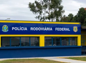 prf-vai-ampliar-monitoramento-de-placas-para-rastrear-motoristas-com-mandados-de-prisao