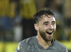 corinthians-encaminha-a-contratacao-do-lateral-pedro-milans,-ex-penarol