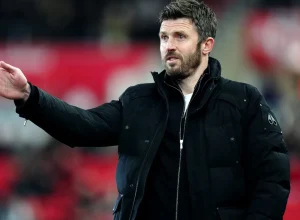 manchester-united-acerta-michael-carrick-como-tecnico-interino