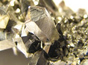 usp-desenvolve-bateria-funcional-de-niobio-de-3-volts