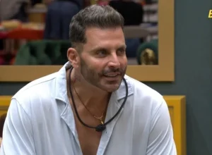 henri-castelli-passa-mal-de-novo-e-assusta-participantes-no-bbb-26