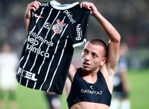 corinthians-empresta-ryan-ao-fortaleza-em-negocio-por-matheus-pereira
