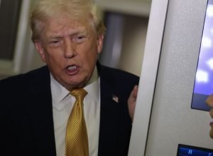 tropas-europeias-na-groenlandia-nao-mudam-visao-de-trump,-diz-casa-branca